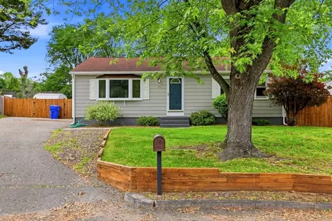 168 Keddy, Springfield, MA 01109