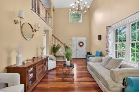 16 Burghardt St # A, Worcester, MA 01604