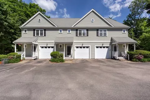 49 Beaver St #49, Franklin, MA 02038