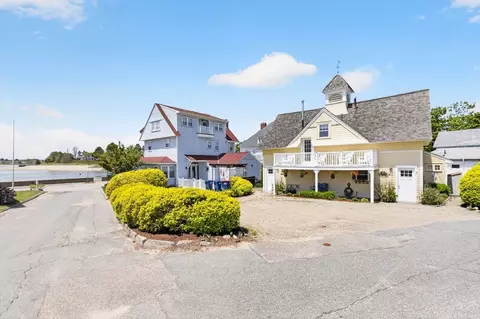 Exterior - 7 Sycamore St, Wareham, MA 02558 photo 1 of 4
