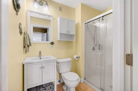 Bath - 7 Sycamore St, Wareham, MA 02558 photo 2 of 3