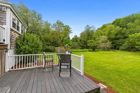 Exterior - 221 Central St, Hingham, MA 02043 photo 3 of 3
