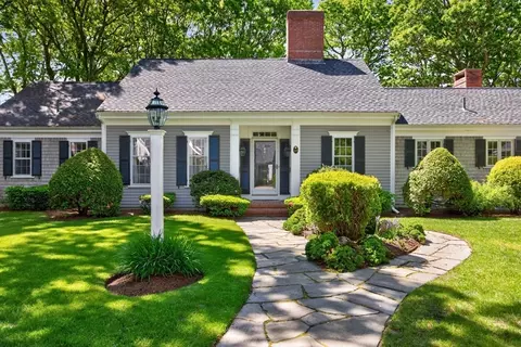 107 Parsley Ln, Osterville, MA 02655