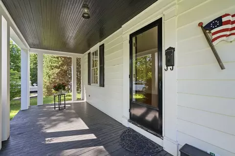 Exterior - 223 Central St, Hingham, MA 02043 photo 4 of 8