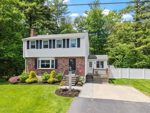 19 Brattle St, Wilmington, MA 01887