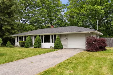 67 Roslyn Rd, Brockton, MA 02302