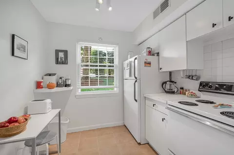 1207 Windsor Dr #1207, Framingham, MA 01701 photo 5