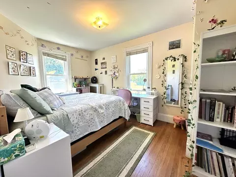 Bedroom - 40 Pomeroy St, Allston, MA 02134 photo 2 of 6