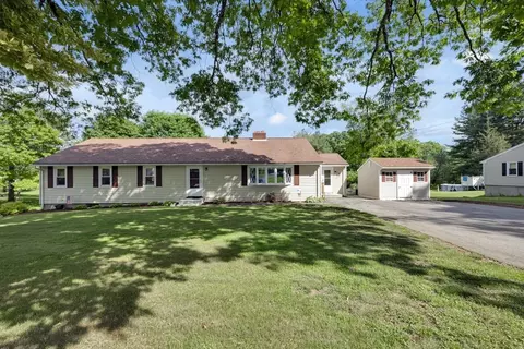 7 Follette St, Grafton, MA 01519