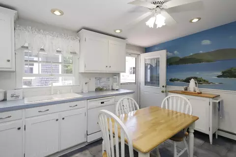 35 Point St, Fairhaven, MA 02719 photo 20
