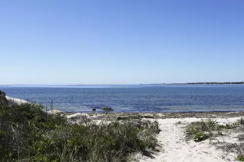 35 Point St, Fairhaven, MA 02719 photo 6