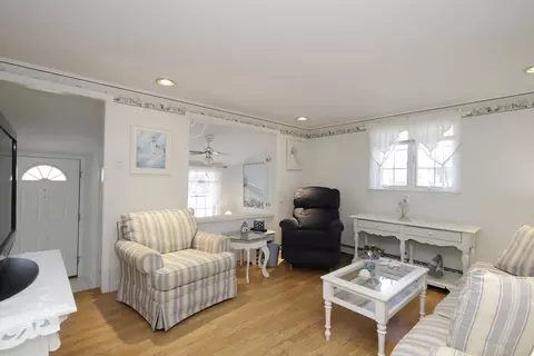 35 Point St, Fairhaven, MA 02719 photo 13