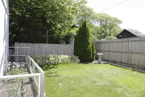 35 Point St, Fairhaven, MA 02719 photo 9