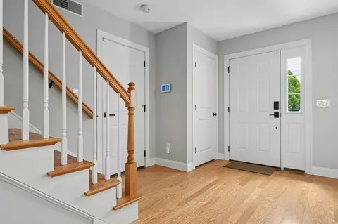 Entry Way - 129 Derby St, Worcester, MA 01604 photo 4 of 5
