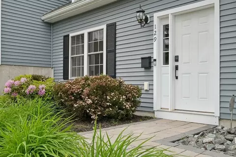 Exterior - 129 Derby St, Worcester, MA 01604 photo 3 of 9