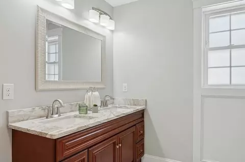 Bath - 129 Derby St, Worcester, MA 01604 photo 2 of 3