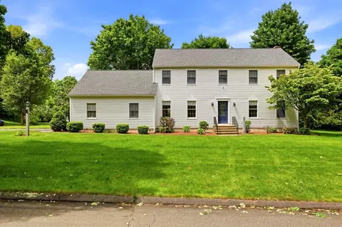 2 Christopher Cir, Wilbraham, MA 01095