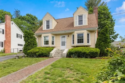 66 Mount Vernon St, Haverhill, MA 01830