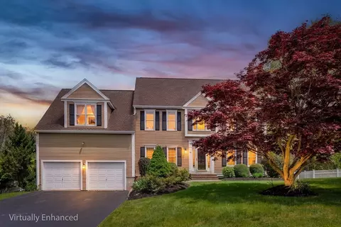 45 Piccadilly Way, Westborough, MA 01581