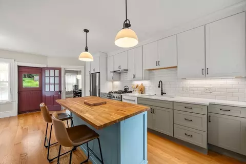 Kitchen - 22 Eustis Ave, Wakefield, MA 01880 photo 3 of 5