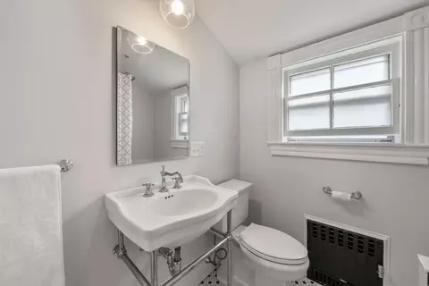 Bath - 22 Eustis Ave, Wakefield, MA 01880 photo 2 of 2