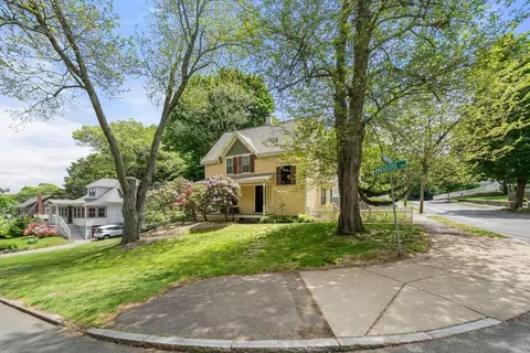 Exterior - 22 Eustis Ave, Wakefield, MA 01880 photo 5 of 7