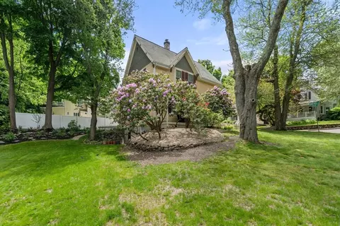 Exterior - 22 Eustis Ave, Wakefield, MA 01880 photo 7 of 7