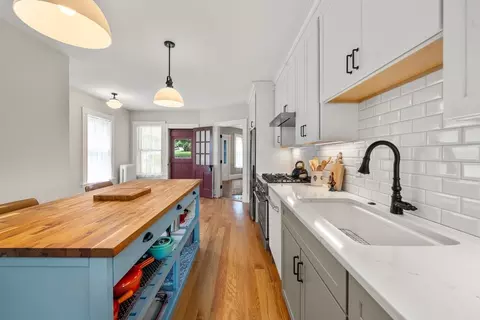 Kitchen - 22 Eustis Ave, Wakefield, MA 01880 photo 4 of 5
