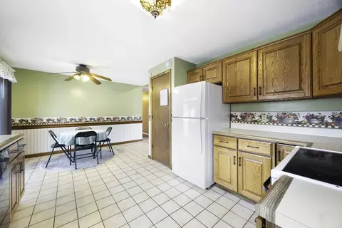 Kitchen - 73 Gardner Rd, Chicopee, MA 01013 photo 3 of 3