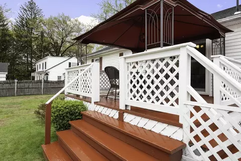 Exterior - 73 Gardner Rd, Chicopee, MA 01013 photo 3 of 7
