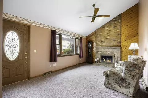 Living - 73 Gardner Rd, Chicopee, MA 01013 photo 2 of 3