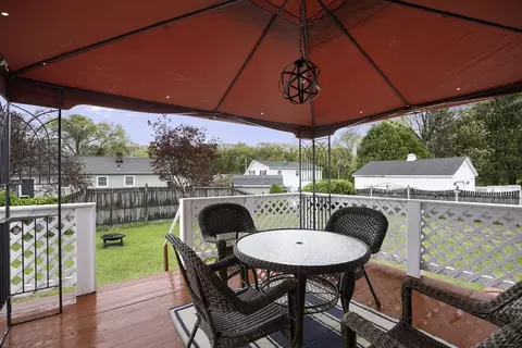Exterior - 73 Gardner Rd, Chicopee, MA 01013 photo 4 of 7