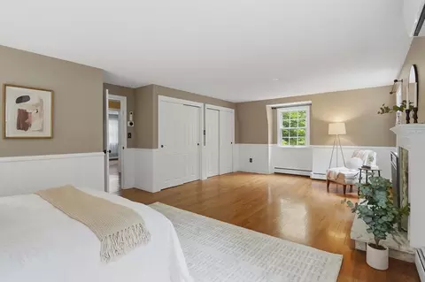 Bedroom - 74 High St, Upton, MA 01568 photo 3 of 9