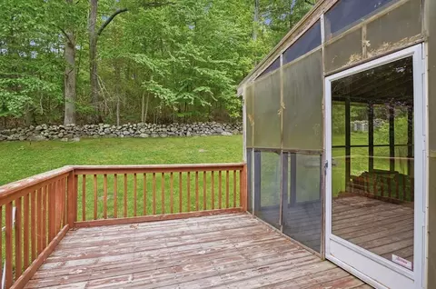 Exterior - 74 High St, Upton, MA 01568 photo 4 of 10