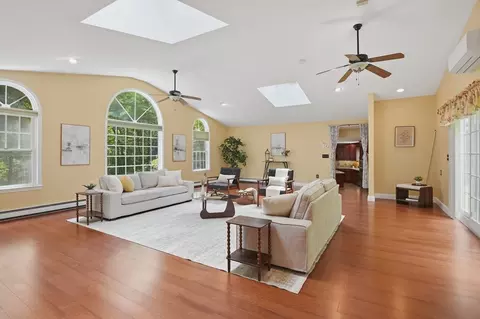 Living - 74 High St, Upton, MA 01568 photo 5 of 5