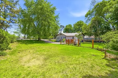 Exterior - 49 51 Main Ave, Wareham, MA 02538 photo 8 of 12