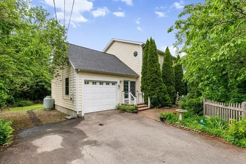 1 Pigeon Hill Ct #C, Rockport, MA 01966