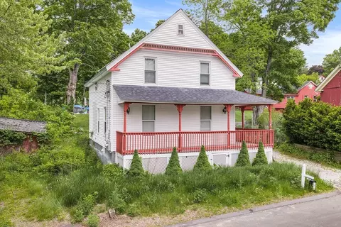 12 Green St, Brookfield, MA 01506