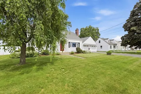 Exterior - 271 Wildermere St, Chicopee, MA 01020 photo 3 of 10