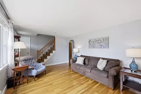 Living - 271 Wildermere St, Chicopee, MA 01020 photo 5 of 5
