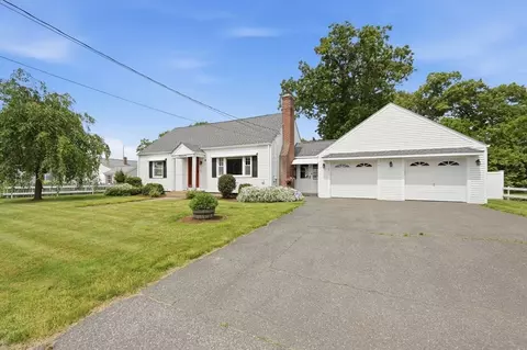 Exterior - 271 Wildermere St, Chicopee, MA 01020 photo 1 of 10