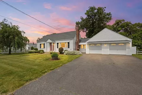 Exterior - 271 Wildermere St, Chicopee, MA 01020 photo 2 of 10