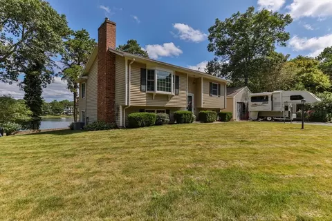 Exterior - 49 Edgewater Way, Wareham, MA 02571 photo 6 of 9