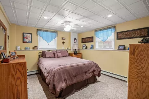 Bedroom - 49 Edgewater Way, Wareham, MA 02571 photo 2 of 3