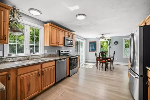 137 Lake Ave, Wareham, MA 02538 photo 10