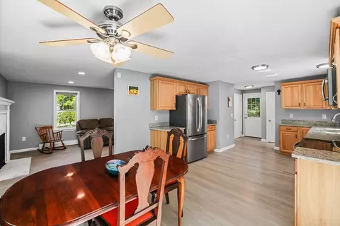 137 Lake Ave, Wareham, MA 02538 photo 7