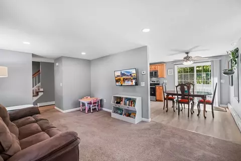 137 Lake Ave, Wareham, MA 02538 photo 4