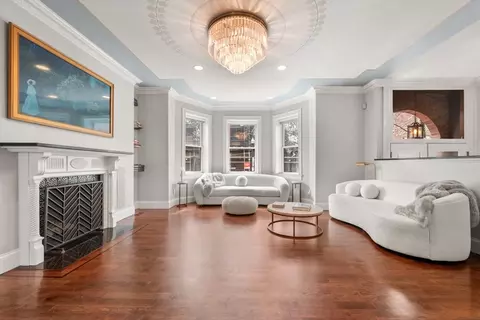 61 Saint Botolph St #61, Boston, MA 02116