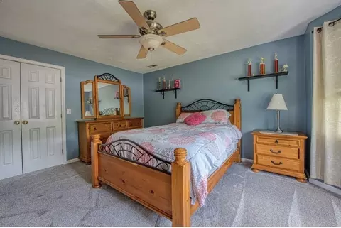 Bedroom - 6 Mohawk Rd, Raynham, MA 02767 photo 6 of 7