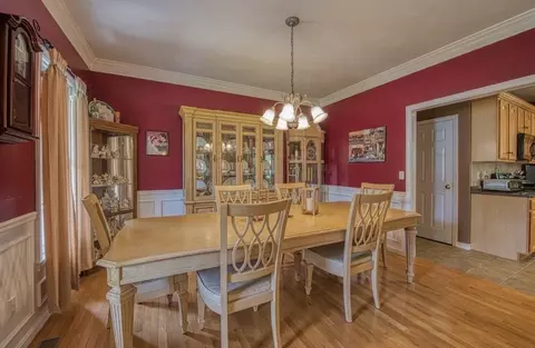 Dining - 6 Mohawk Rd, Raynham, MA 02767 photo 3 of 4